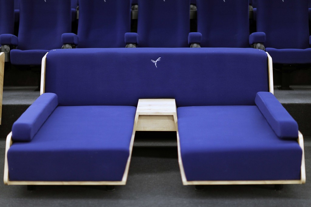 salle-europamax-sofa
